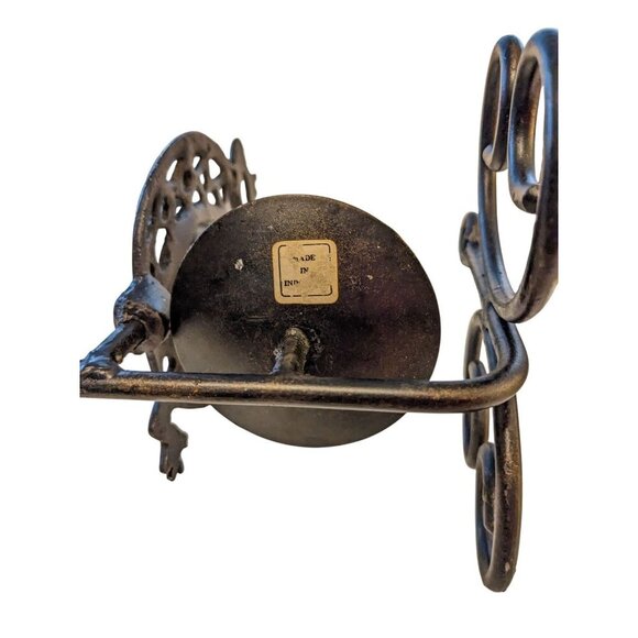 Vintage Southwestern Black Wrought Iron Gecko Lizard Pillar Candle Holder Sconce - Picture 4 of 4